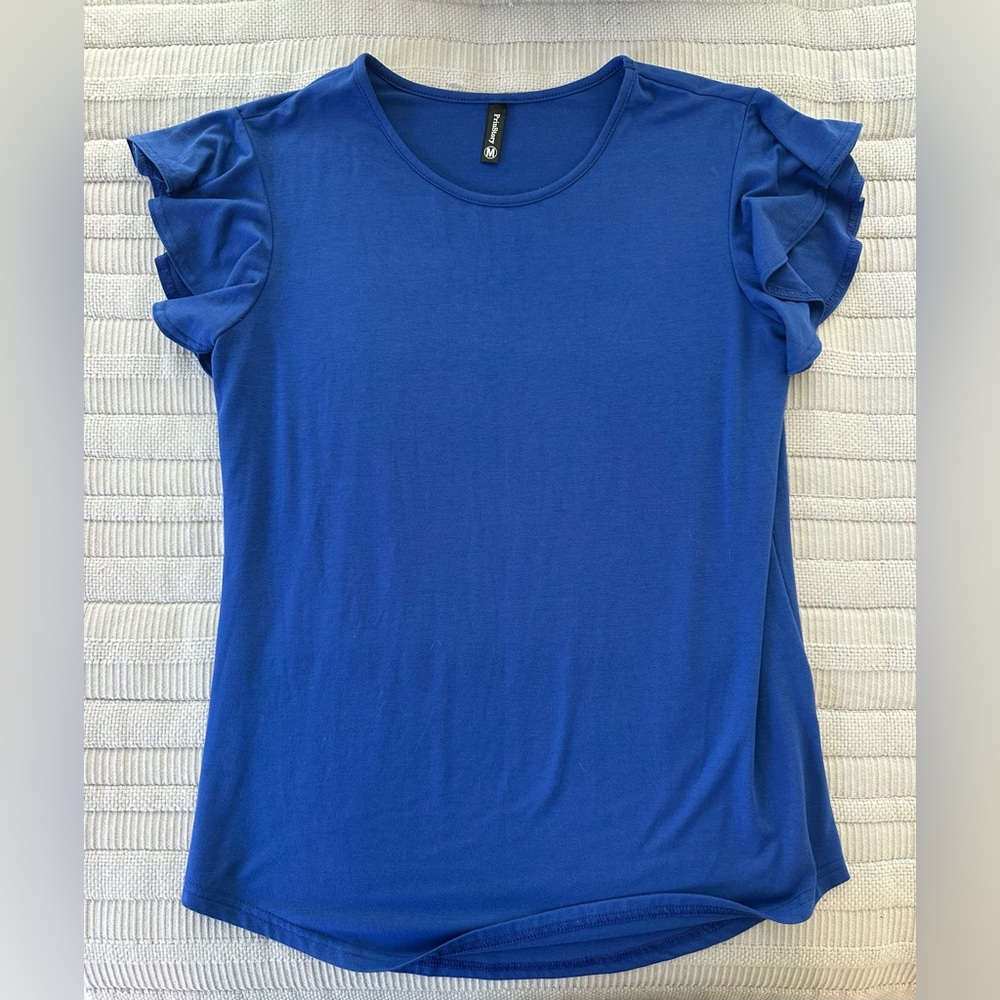 Women’s blouse tee